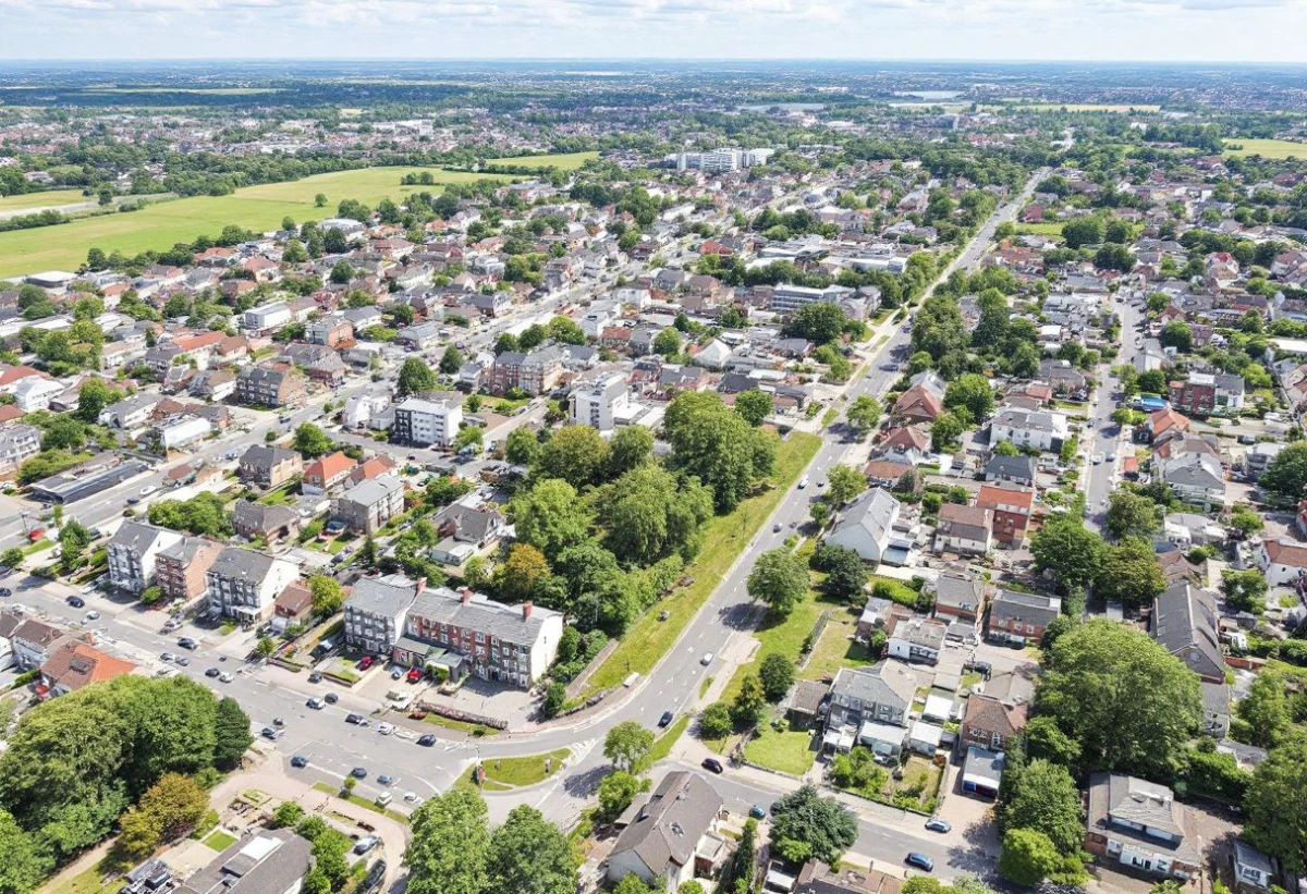 Stratégies gagnantes face à la baisse des prix immobiliers
