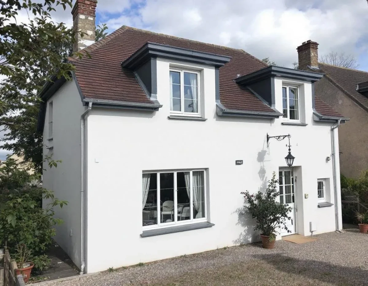 Deauville : Sublimez votre propriété grâce à des travaux de rénovation et de peinture professionnels
